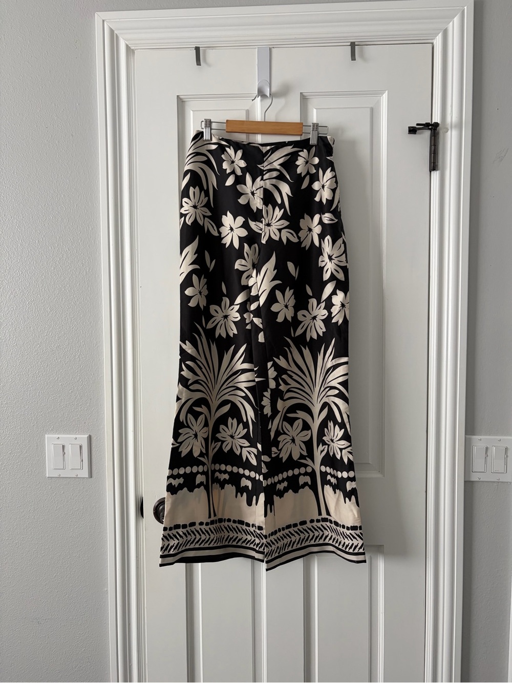 Nordstrom Industry Pants- Black and Cream Floral